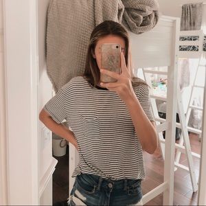 striped t shirt with black collar line